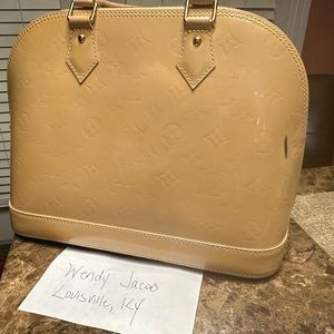 LV Vernis Alma (has marks)